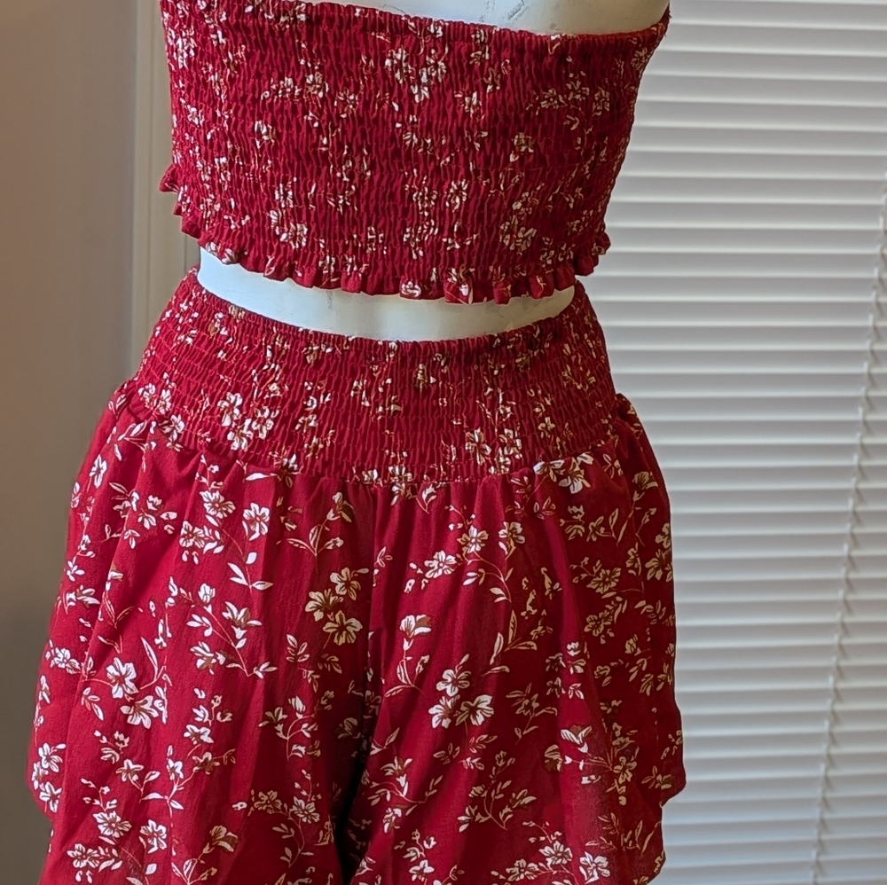 Red Floral Smocked Two-Piece Set - Picture 3 of 4